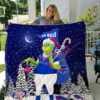 Buffalo Bills Grinch Santa Quilt Blanket 2 Buffalo Bills Grinch Santa Quilt Blanket arheqo.jpg