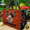 Chicago Bears Mickey Retro Women Leather Hand Bag Tee