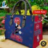 Detroit Pistons NBA Mickey Women Leather Hand Bag Tshirt