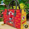 Kansas City Chiefs NFL Jack Skellington Women Leather Hand Bag t shirt