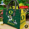 NCAA Oregon Ducks Mickey Women Leather Hand Bag t shirt