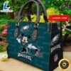 Philadelphia Eagles Minnie Women Leather Hand Bag Tshirt