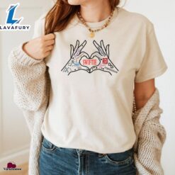 Vintage Taylor Swift Album Red Heart Swiftie T Shirt For Fans
