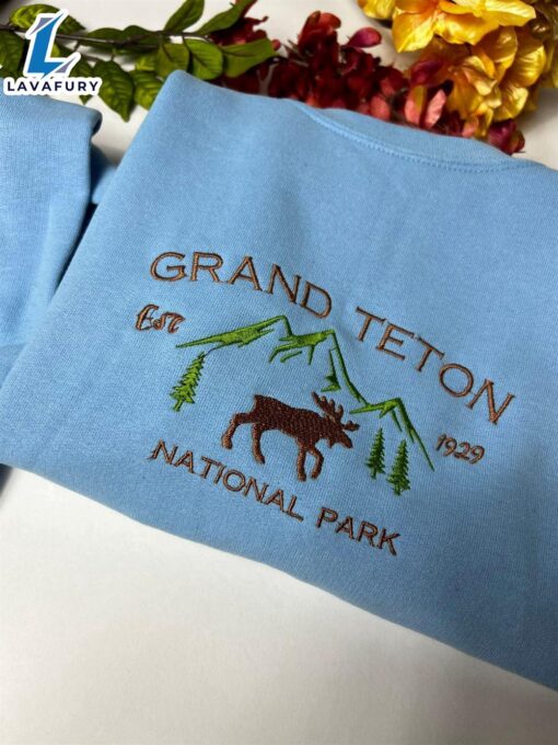 Grand Teton National Park Embroidered Sweatshirt  For Man And Women