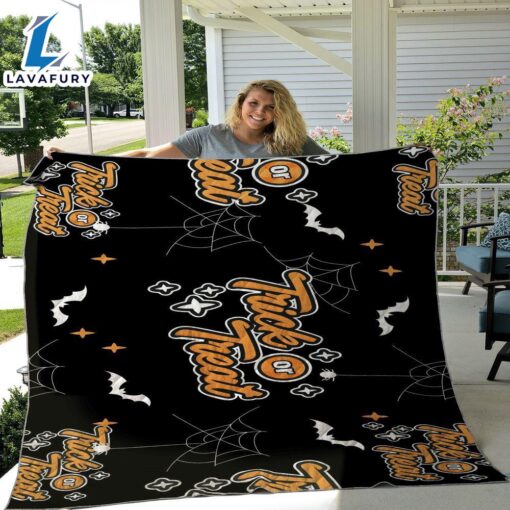 Halloween Trick Or Treat Throw – Blanket Halloween Adult Throw – Halloween Sherpa Blanket  Gift Xmas