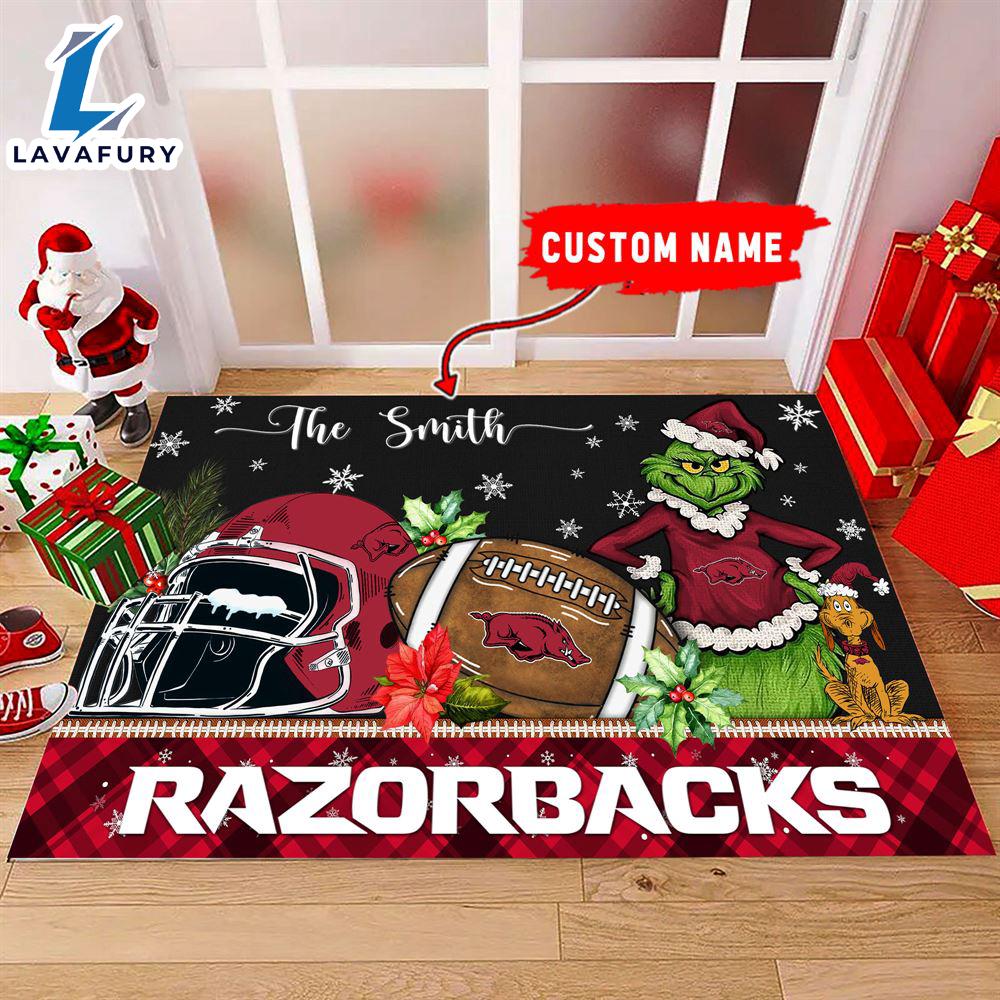 NCAA Arkansas Razorbacks Grinch And Max Christmas Welcome Football Doormat - Custom Name Gift Xmas NCAA Arkansas Razorbacks Grinch And Max Christmas Welcome Football Doormat - Custom Name Gift Xmas