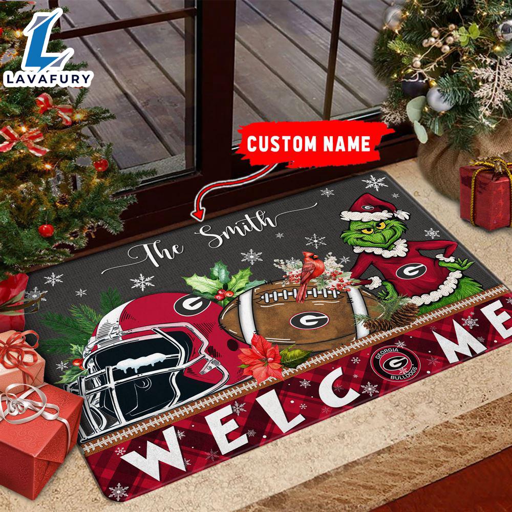 NCAA Georgia Bulldogs Grinch Christmas Welcome  Football Doormat - Custom Name Gift Xmas NCAA Georgia Bulldogs Grinch Christmas Welcome  Football Doormat - Custom Name Gift Xmas