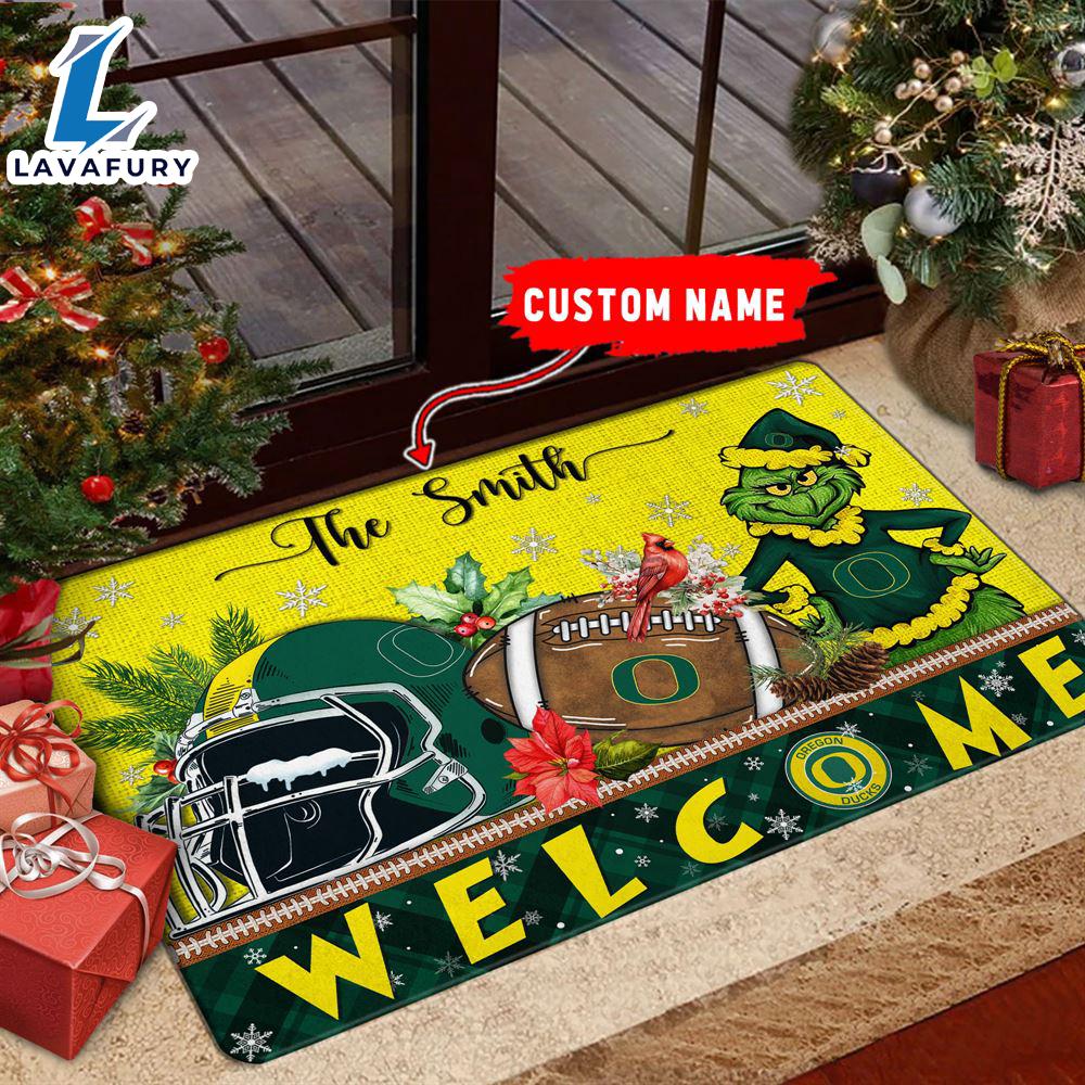NCAA Oregon Ducks Grinch Christmas Welcome  Football Doormat - Custom Name Gift Xmas NCAA Oregon Ducks Grinch Christmas Welcome  Football Doormat - Custom Name Gift Xmas