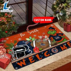 NCAA UTSA Roadrunners Grinch Christmas Welcome  Football Doormat – Custom Name Gift Xmas