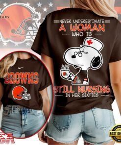 Cleveland Browns NFL Snoopy Never Underestimate A Nurse Unisex T Shirt