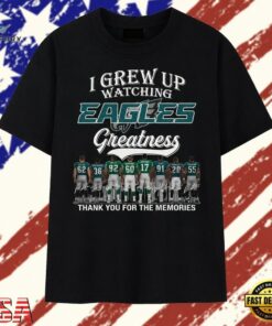 Vintage I Grew Up Watching Philadelphia Eagles Greatness Legends Signatures 2026 T Shirt, Trendy 2D Print Shirt Vintage I Grew UP Watching Philadelphia Eagles Greatness Legends Signatures 2026 T Shirt