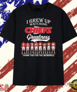 Vintage Kansas City Chiefs I Grew Up Watching Greatness Signatures 2026 T Shirt, Trendy 2D Print Shirt Vintage Kansas City Chiefs I Grew UP Watching Greatness Signatures 2026 T Shirt