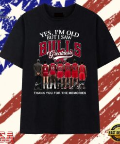 Chicago Bulls Greatness Legends Signatures Vintage Basketball T Shirt, Trendy 2D Print Shirt Chicago Bulls Greatness Legends Signatures Vintage Basketball T Shirt