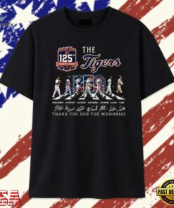 Detroit Tigers 125th Anniversary Abbey Road Abbey Walk Signatures T Shirt, Trendy 2D Print Shirt Detroit Tigers 125th Anniversary Abbey Road Abbey Walk Signatures T Shirt