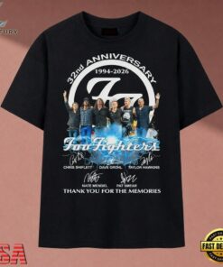 Foo Fighters 32nd Anniversary 1994 2026 Band Signatures T Shirt, Music 2D Graphic Tee Foo Fighters 32nd Anniversary 1994 2026 Band Signatures T Shirt