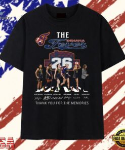 Indiana Fever Abbey Road Players Signatures Vintage Graphic T Shirt, Trendy 2D Print Shirt Indiana Fever Abbey Road Players Signatures Vintage Graphic T Shirt