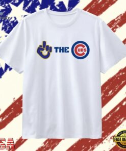 Milwaukee Brewers vs The Cubs Middle Finger Gesture MLB baseball T Shirt, Trendy 2D Print Shirt Milwaukee Brewers VS The Cubs Middle Finger Gesture Mlb Baseball T Shirt
