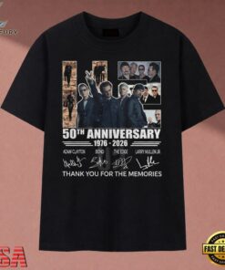 U2 50th Anniversary 1976 2026 Band Signatures Thank You Memories T Shirt, Music 2D Graphic Tee U2 50th Anniversary 1976 2026 Band Signatures Thank You Memories T Shirt